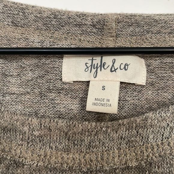 Crewneck sweater with paisley sleeves - Picture 3 of 3